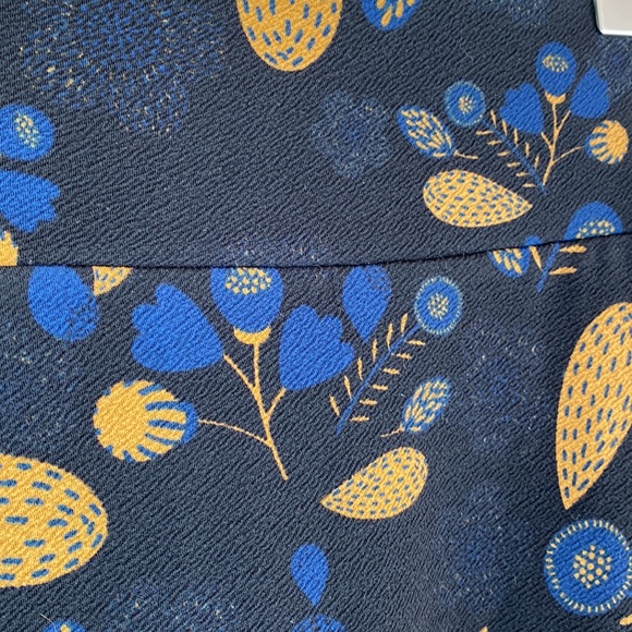 LulaRoe boho print pencil skirt - Picture 3 of 4